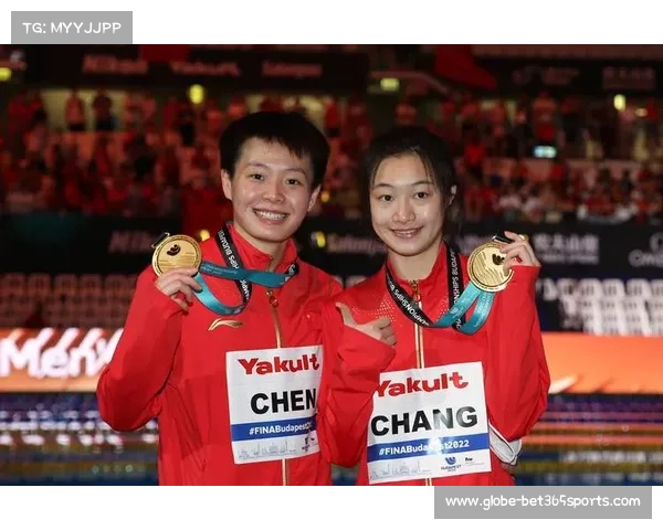 陈艺文与昌雅妮携手夺女子双人三米板冠军展现超凡水上实力和默契配合